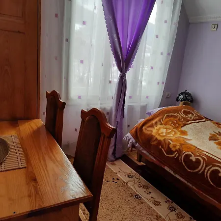 Konukevi Zelenyj Gaj Kvasy